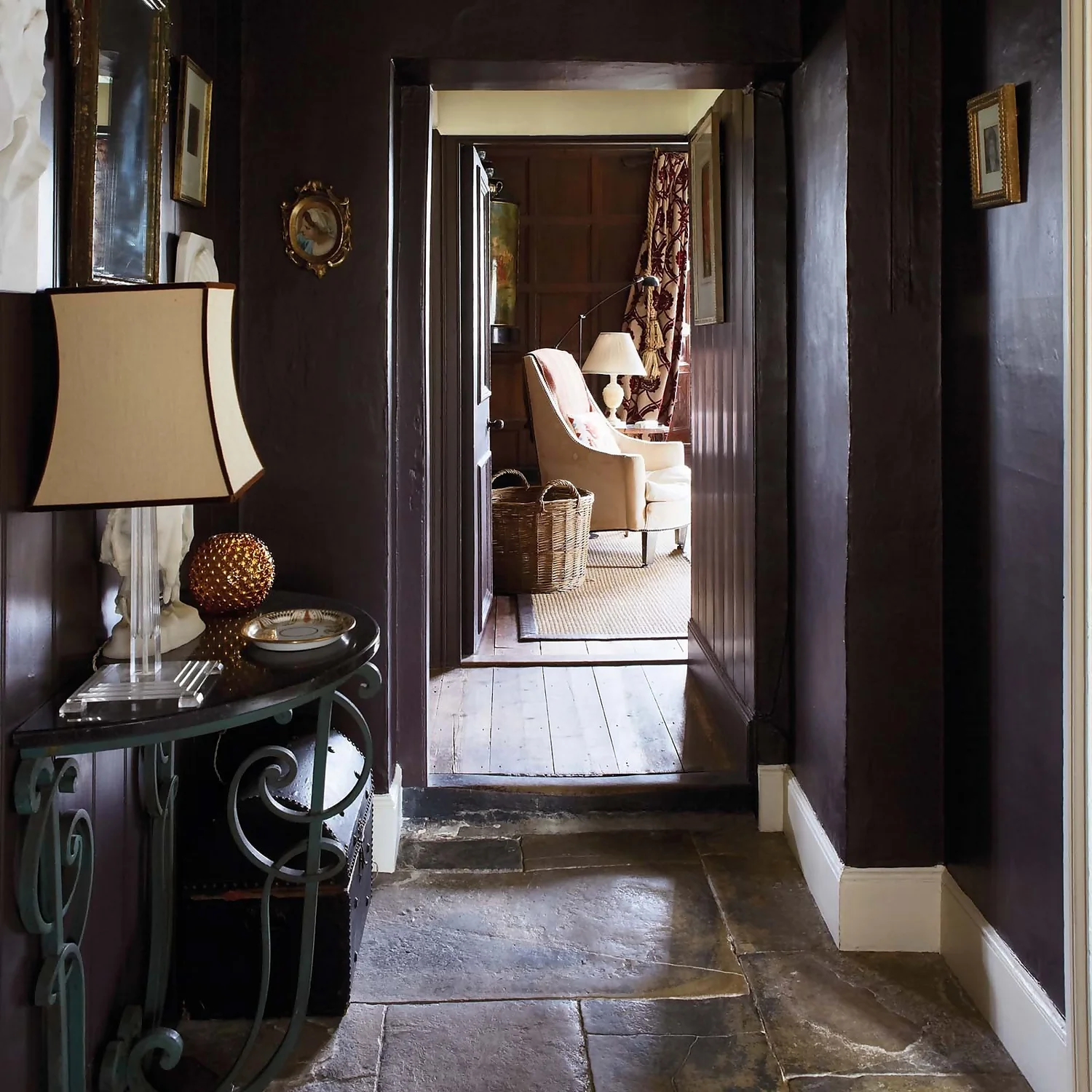 Farrow & Ball Modern Eggshell Paint Mahogany - 2.5L 2 Farrow & Ball Modern Eggshell Paint Mahogany - 2.5L - Image 2