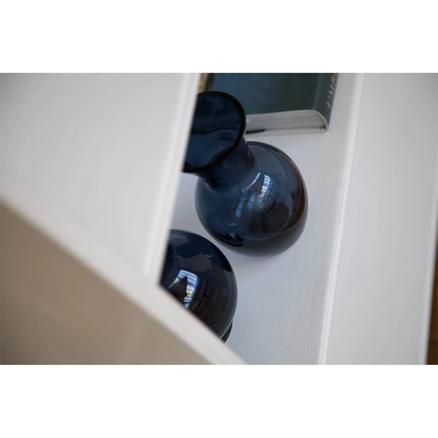 Rust-Oleum Satin Furniture Paint - Cotton - 125ml 4 Rust-Oleum Satin Furniture Paint - Cotton - 125ml - Image 4