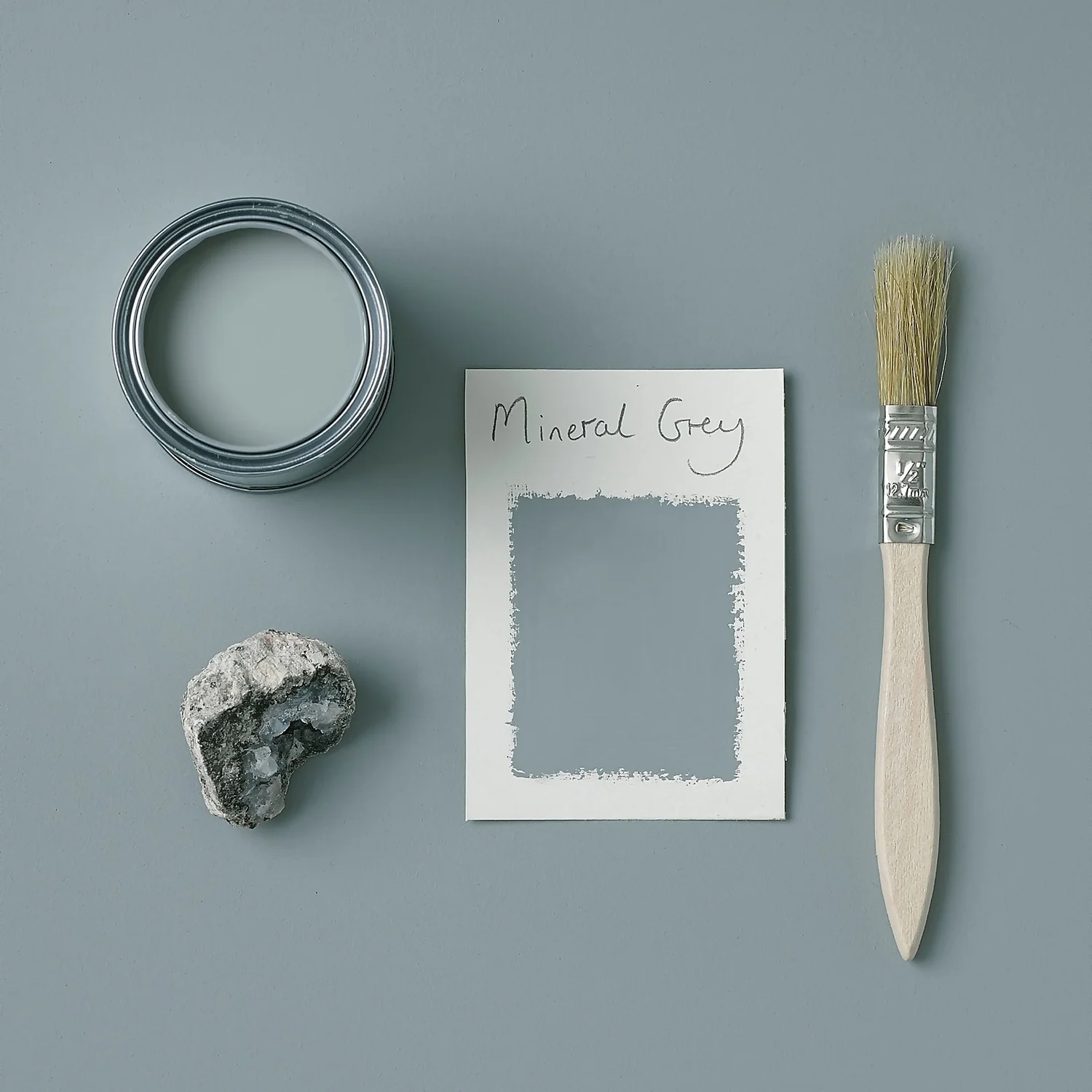 Rust-Oleum Gloss Furniture Paint - Mineral Grey - 750ml 2 Rust-Oleum Gloss Furniture Paint - Mineral Grey - 750ml - Image 2