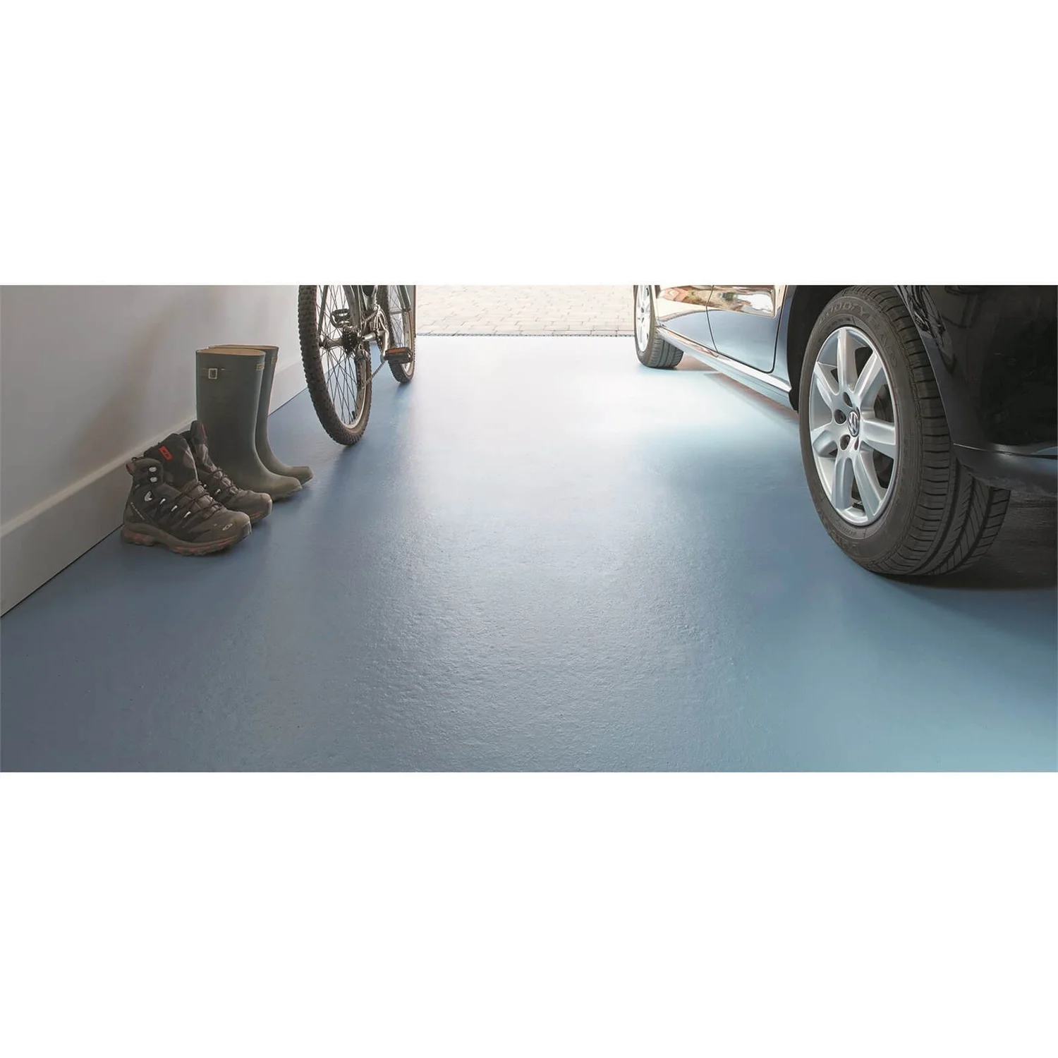Ronseal Diamond Hard Slate - Garage Floor Paint - 2.5L 4 Ronseal Diamond Hard Slate - Garage Floor Paint - 2.5L - Image 4