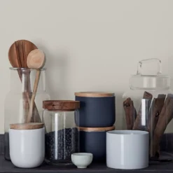 Crown Easyclean®Greaseguard+ Kitchen Matt Washable Multi Surface Paint Grey Putty® - 2.5 L -Perfect Paints Shop 12886961 2104853416307364